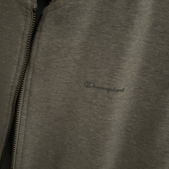 medium champion zip up sweater - Picture 2 of 3
